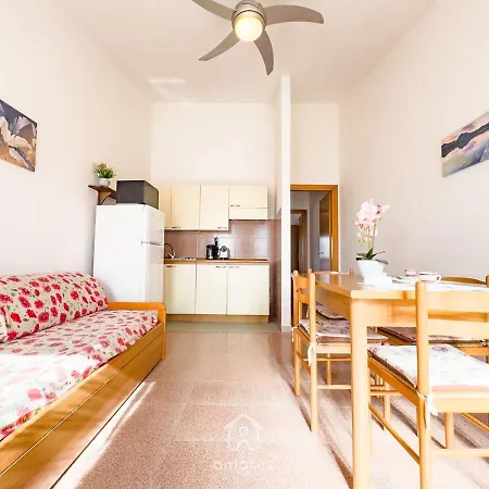 度假居 Residenza Ambra, A Pochi Passi Dal Centro 维拉西米乌斯